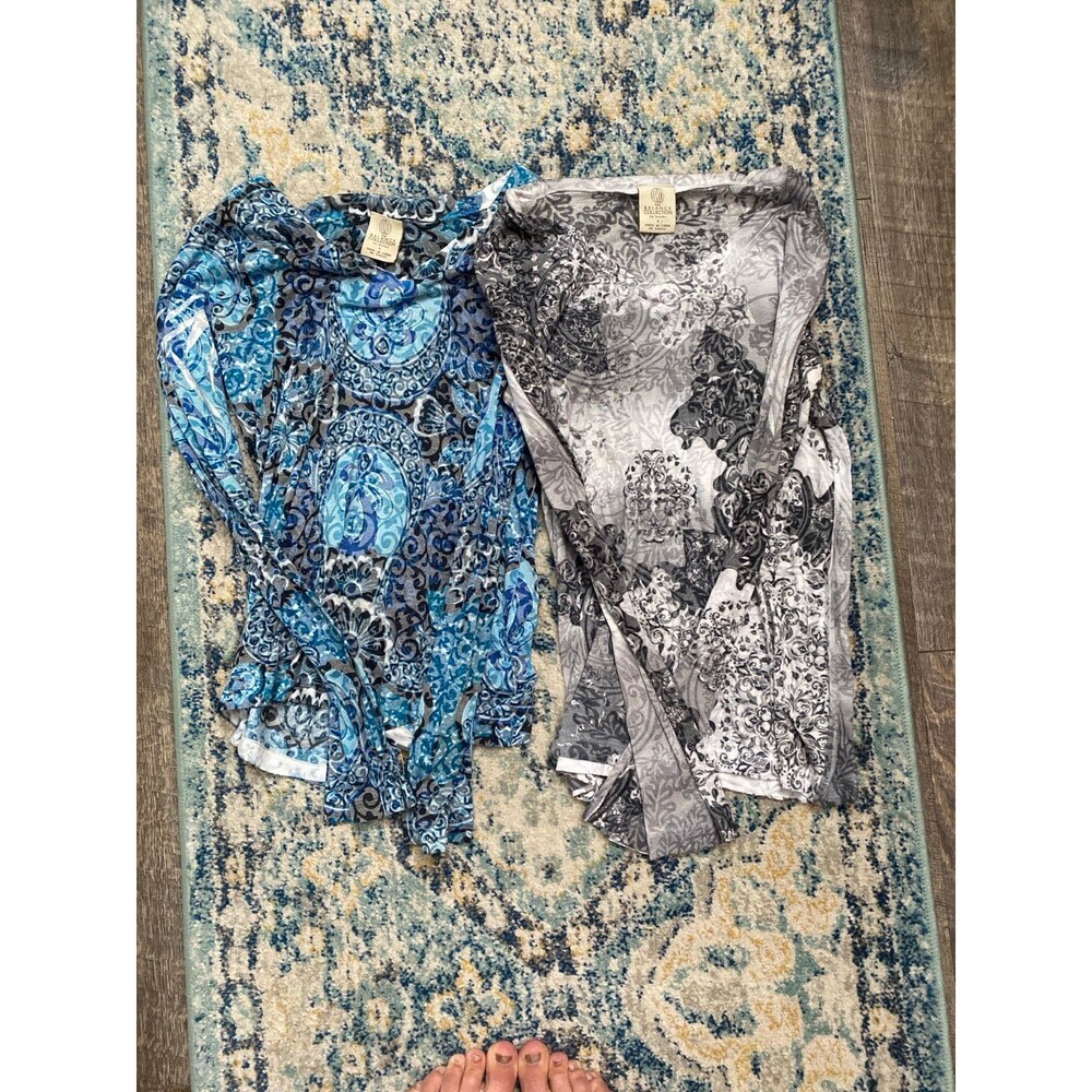 2 v neck printed long sleeve tops